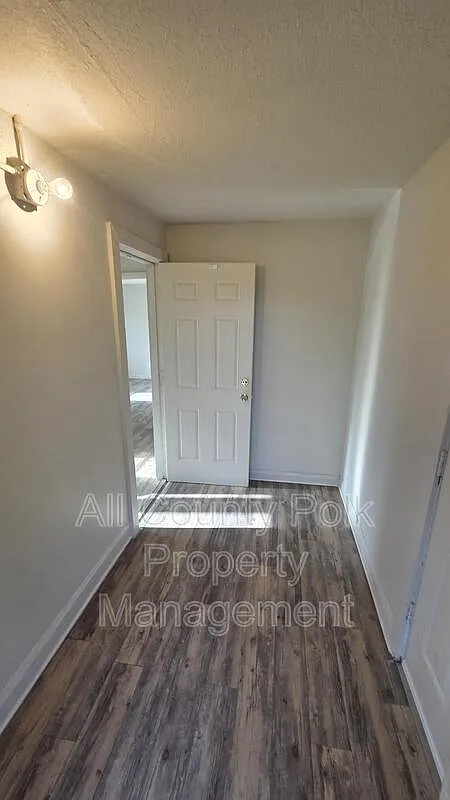 1 bed, 1.0 bath, 520 sqft, $895 — Photo 2