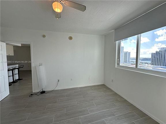 4th image of 275 NE 18th St APT 2105