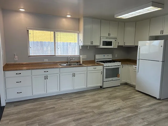 35 Park View Ave — Photo 4
