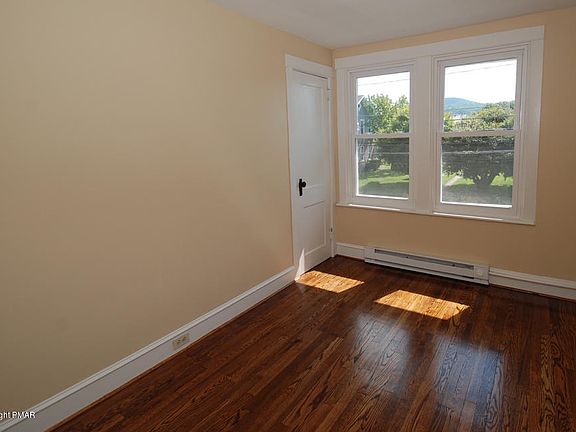 5th image of 1058 1st Ave