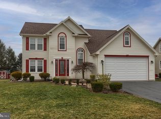 360 Old Farm Rd, Palmyra, PA 17078