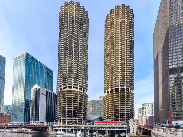 300 N State St APT 3103, Chicago, IL 60654