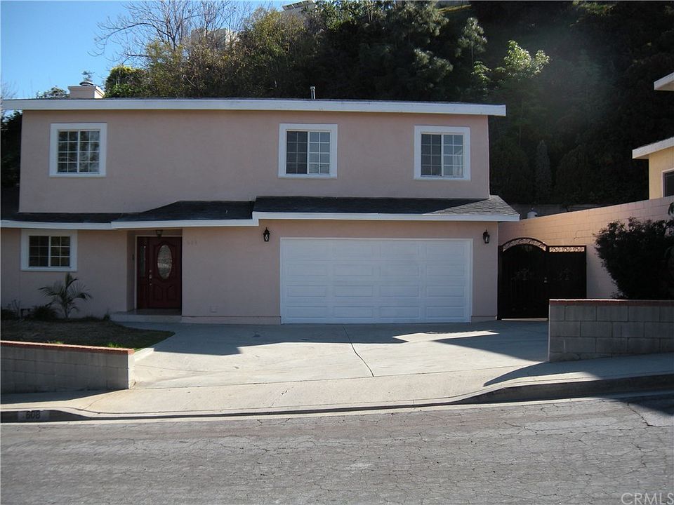 1st image of 608 Villa Monte Ave