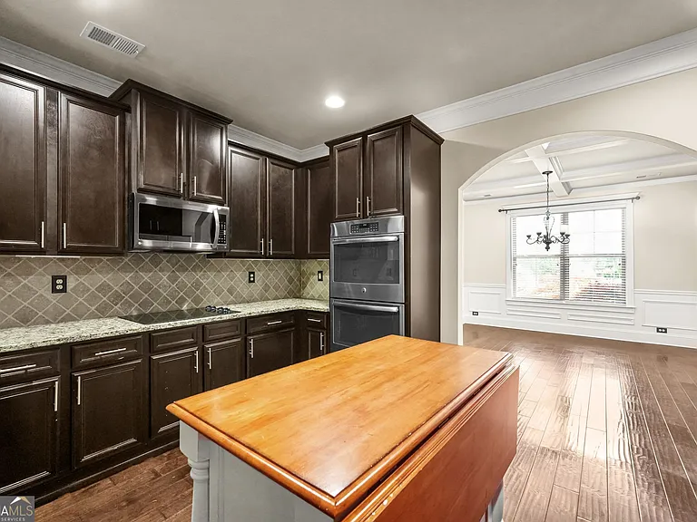 882 Nestling Dr — Photo 12