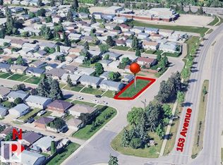 15236 94a St NW, Edmonton, AB T5E 3X6