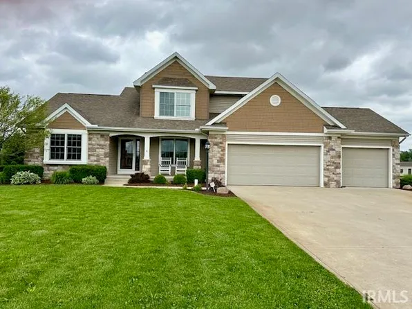 69312 Woodridge Ct, New Paris, IN 46553