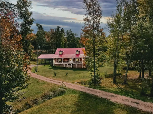 1095 Mount Moriah Rd, Holladay, TN 38341