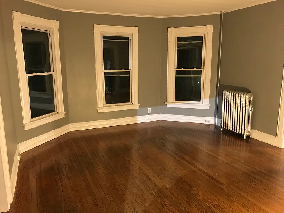 34 Park Ave #2