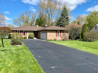 28734 N Madison Ave, Wauconda, IL, 60084