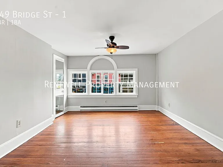 249 Bridge St #1 — Photo 6