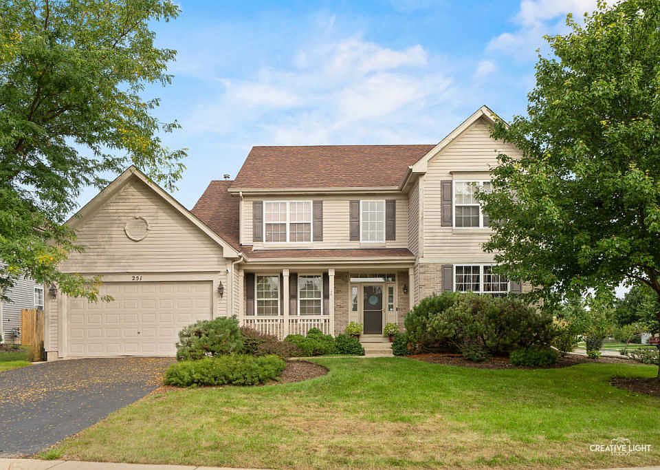 1st image of 251 Carlton Mews Ct