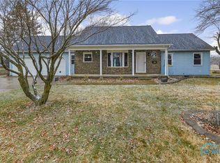 102 Taylor Dr, West Unity, OH 43570