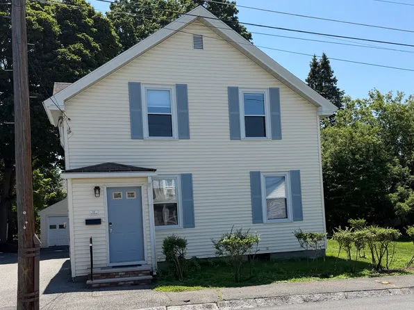 14 Ash St, Woburn, MA 01801