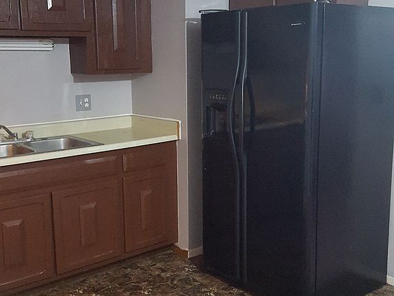 2nd image of 2323 Eastmoreland Ave APT 2