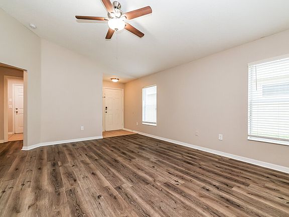 3rd image of 10323 Holland Rd