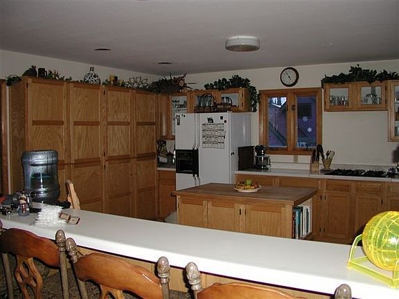 4th image of 742 W Prospect Ave