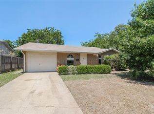1219 Briarwood Dr, Lewisville, TX 75067
