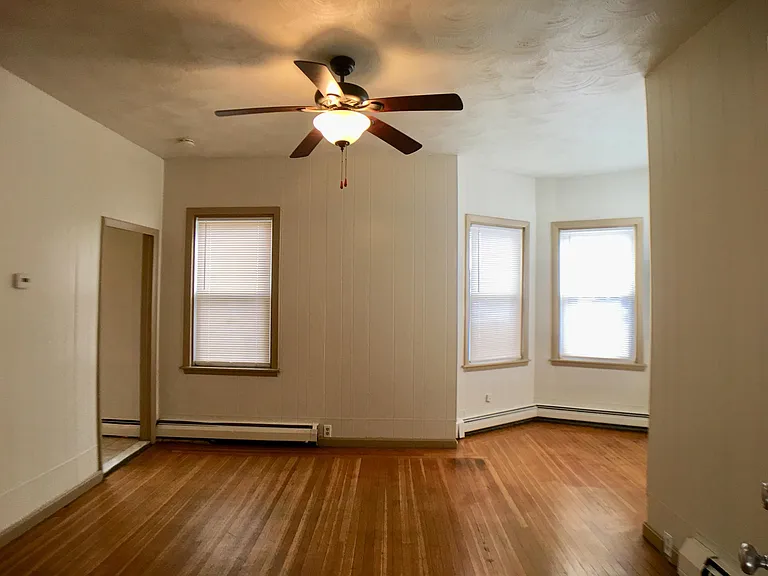 535 Park Ave #1 — Photo 2