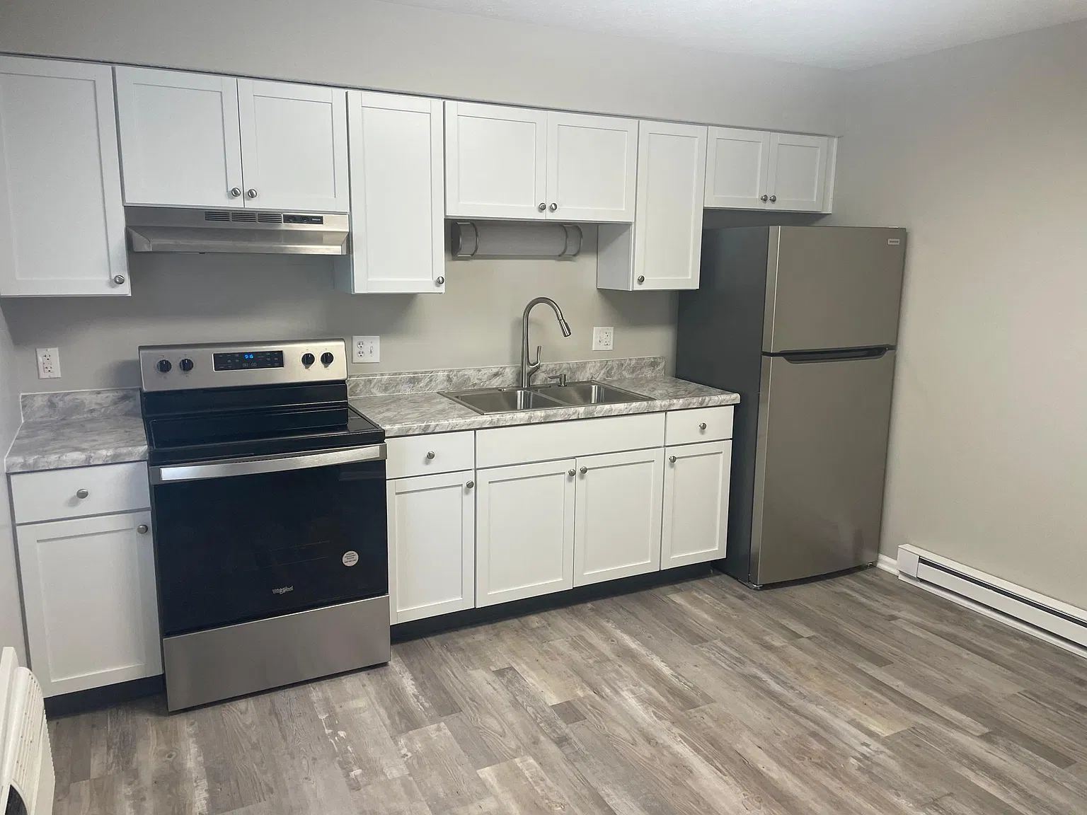2 bed, 1.5 bath, $975 — Photo 1