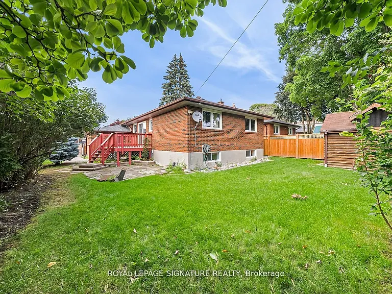21 Broadlands Blvd — Photo 38