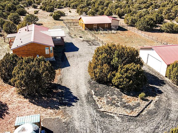 3rd image of 111 County Rd #8015