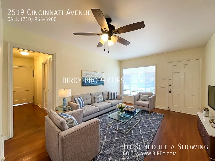 "Charming 2-Bedroom Duplex at 2519 Cincinnati Ave - Cozy Living in San Antonio!" — Photo 3