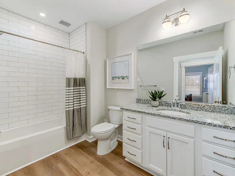 1703 Paget Rd #303 — Photo 8