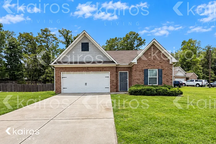 4 bed, 2.0 bath, 2101 sqft, $2,095 — Photo 1