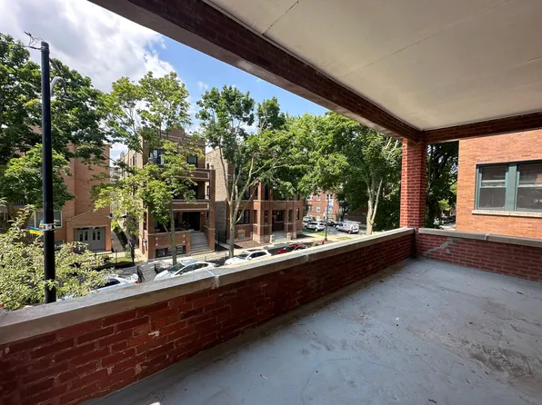 817 N Oakley Blvd #2, Chicago, IL 60622