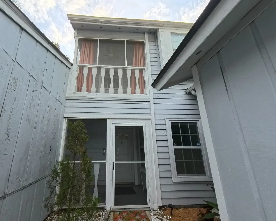 2 bed, 3.0 bath, 1480 sqft, $1,800 — Photo 2