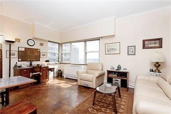 Rented by Keller Williams NYC | media 85