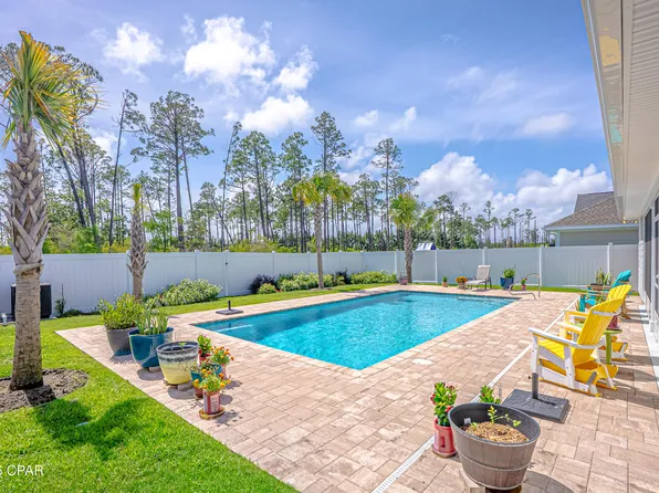 423 Locksley Dr, Panama City Beach, FL 32407