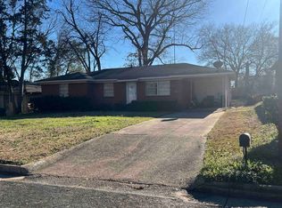 1102 Centenary Dr, Longview, TX 75601
