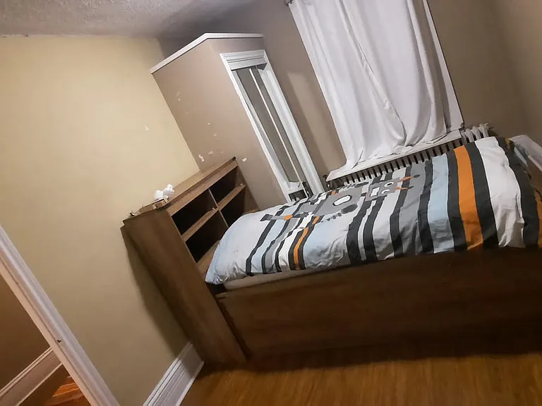 215 Kent St #4 — Photo 11