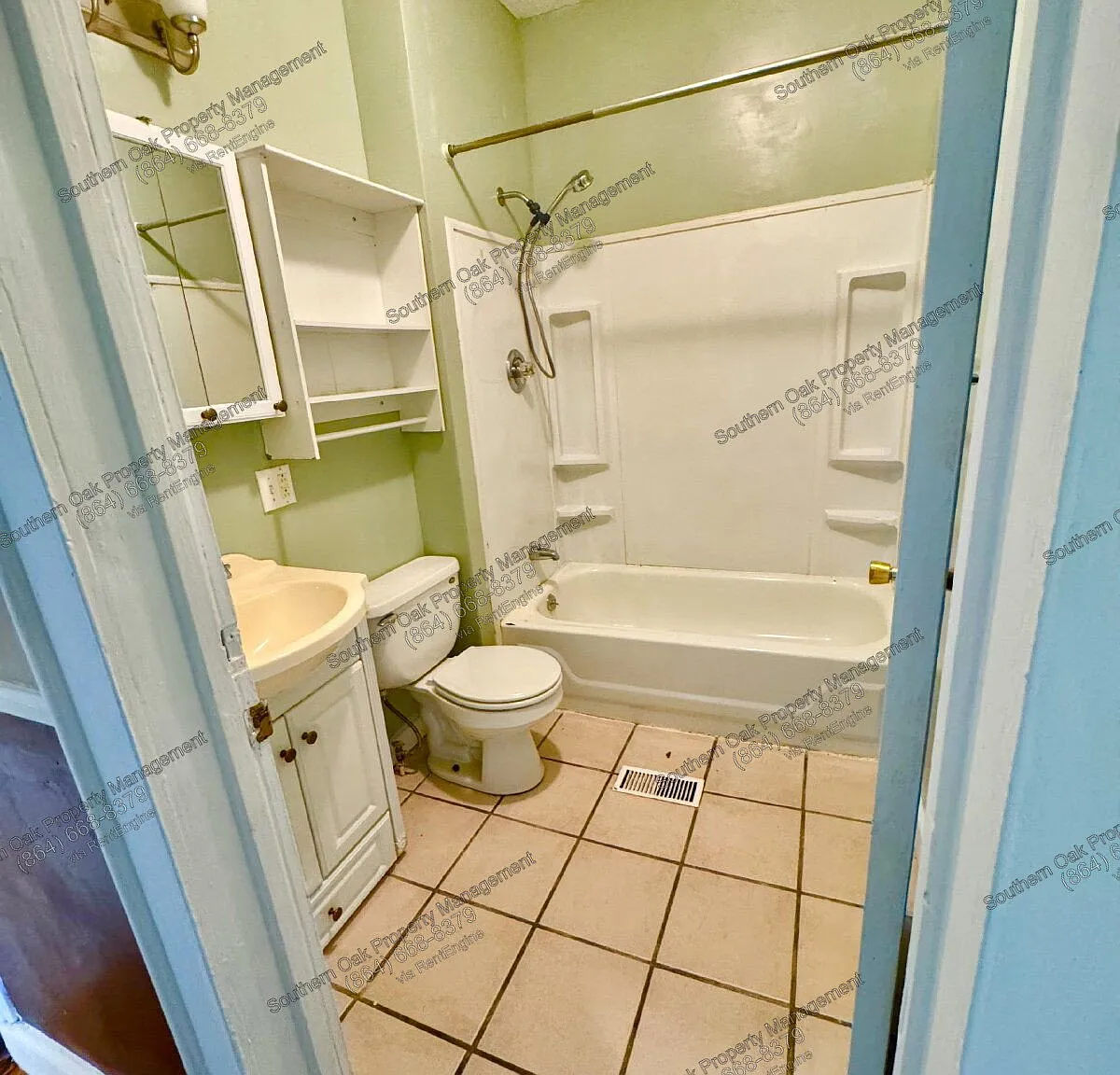 2 bed, 1.0 bath, 806 sqft, $975 — Photo 4