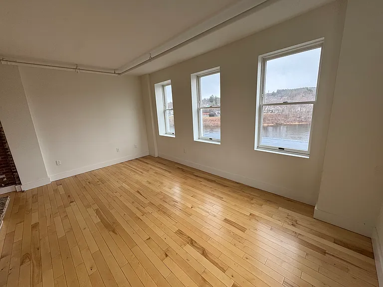 261 Water St #403 — Photo 3