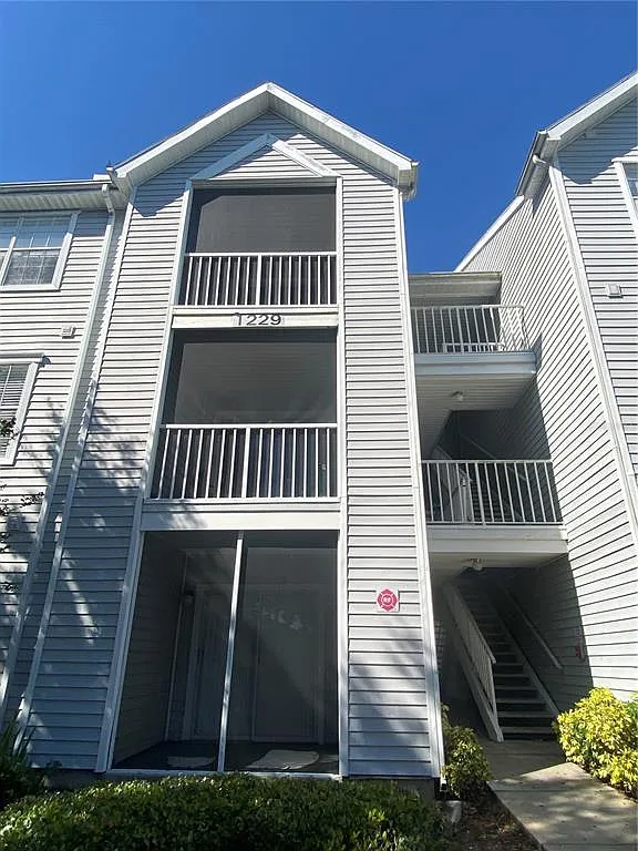 1 bed, 1.0 bath, 733 sqft, $1,500 — Photo 1