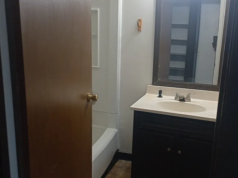6827 Alexdon Ct — Photo 8