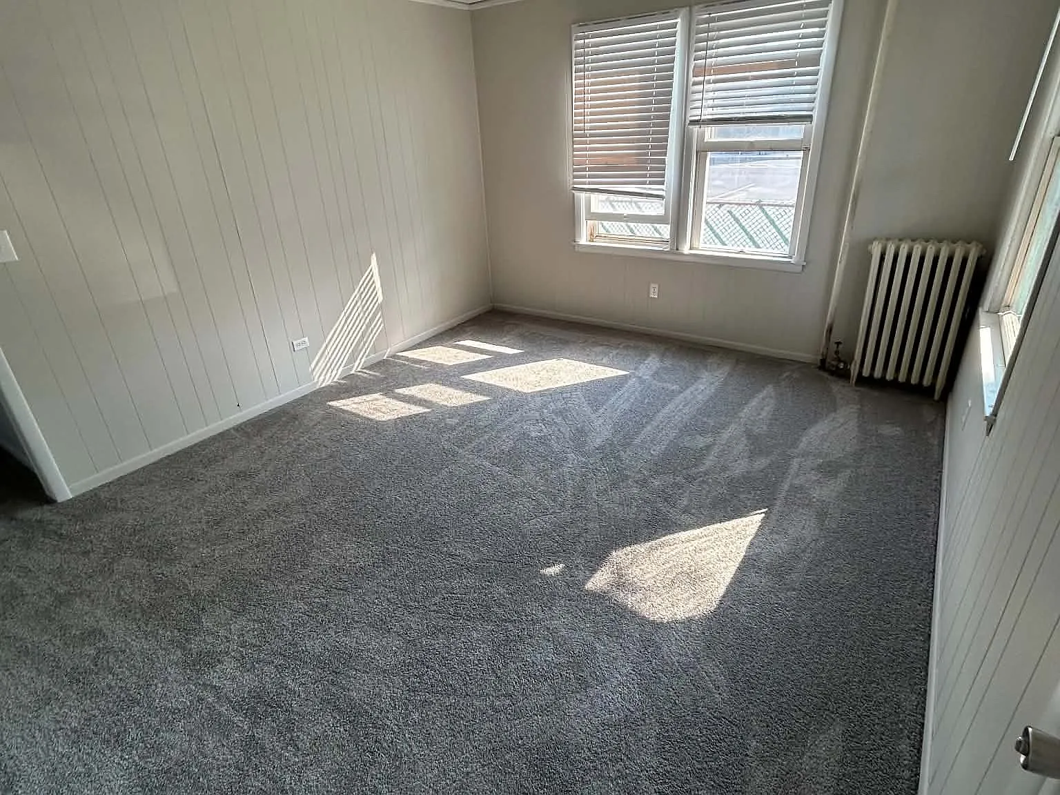 2 bed, 1000 sqft, $1,350 — Photo 4