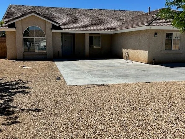 13250 Ivanpah Rd, Apple Valley, CA 92308