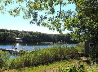 112 Acapesket Rd, East Falmouth, MA 02536