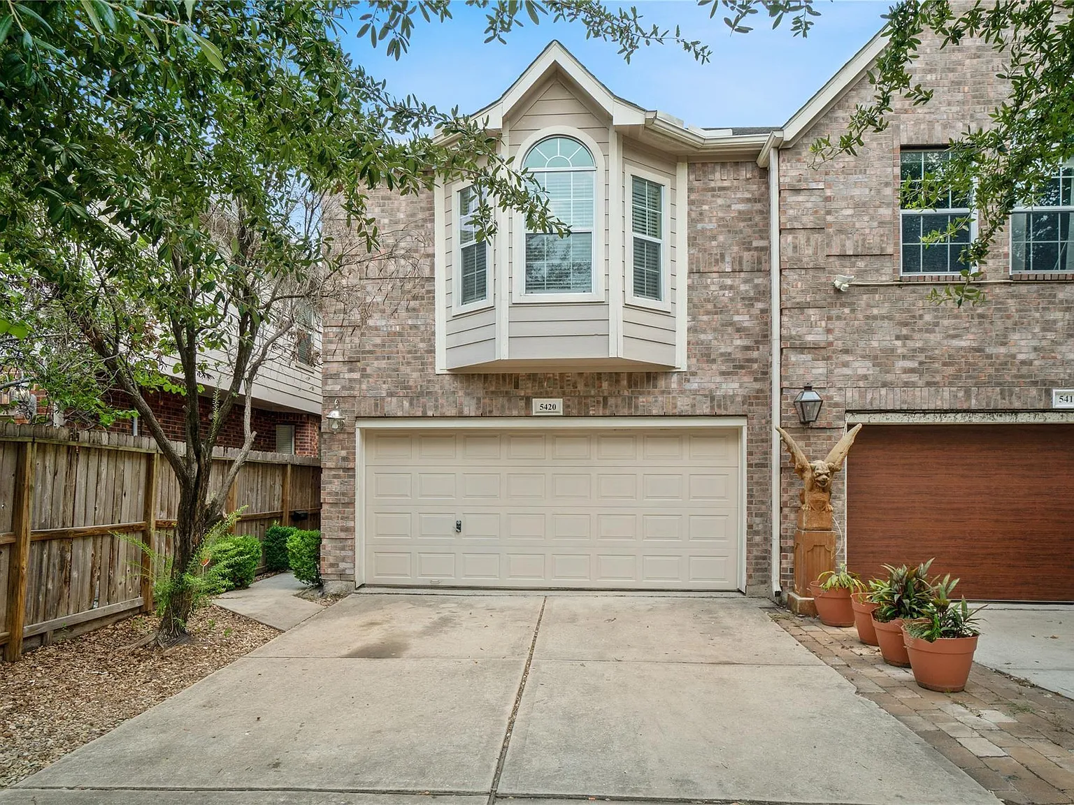 3 bed, 2.5 bath, 2443 sqft, $2,750 — Photo 1