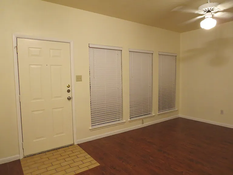 2901 San Jacinto Blvd #207 — Photo 11