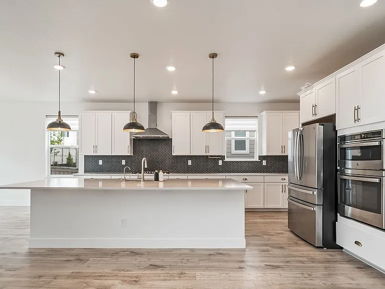 16596 Dry Camp Dr — Photo 10
