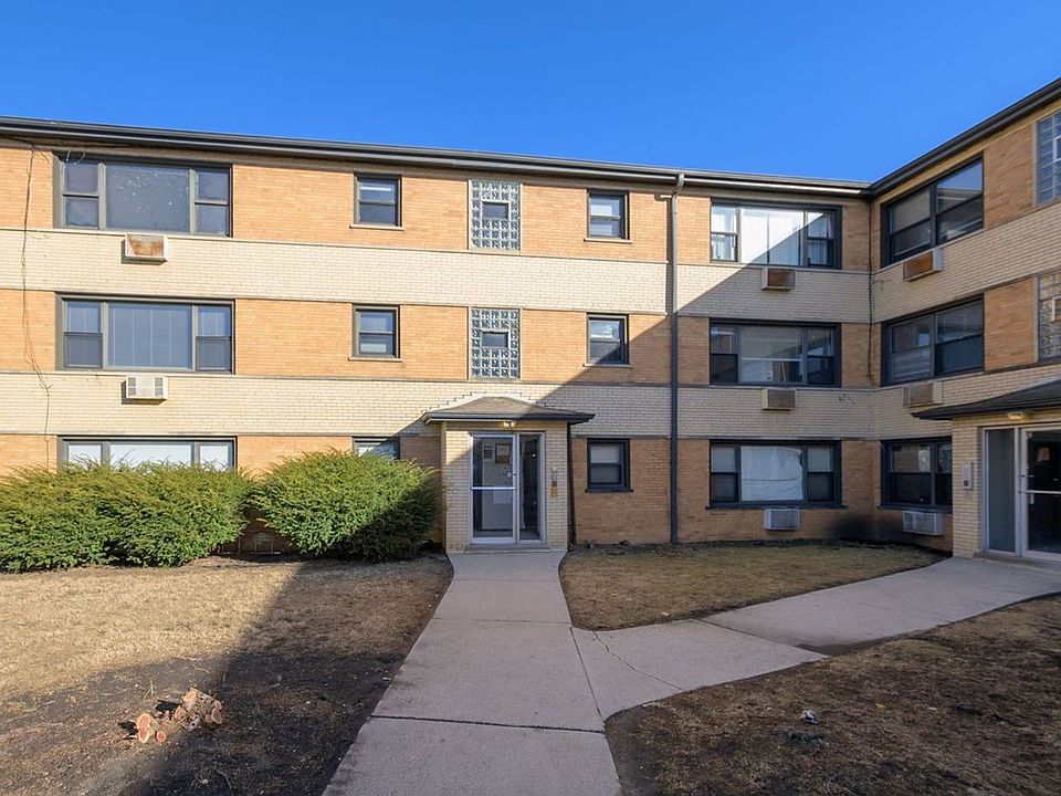 1st image of 7900 S Paxton Ave #3C