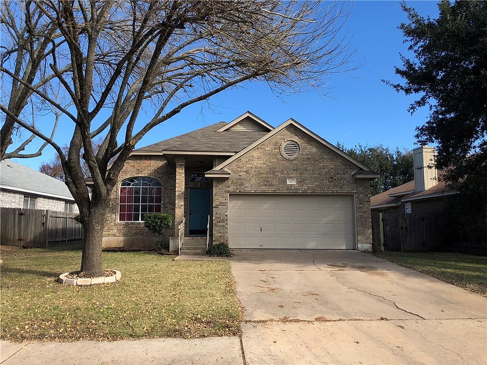 1st image of 1102 Blue Fox Dr