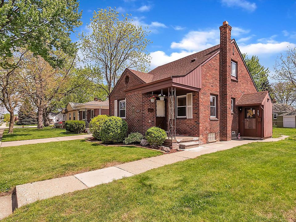 563 Antoine St Wyandotte MI Zillow