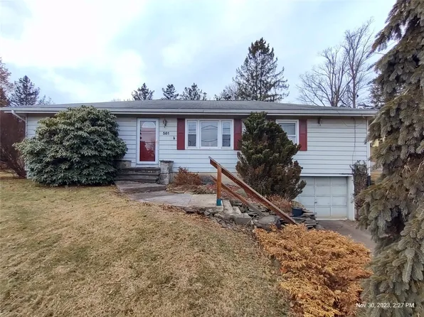 581 Glenmary Dr, Owego, NY 13827
