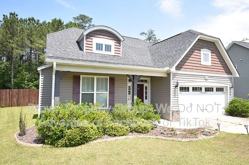 4 bed, 2.5 bath, 1998 sqft, $2,125 — Photo 2