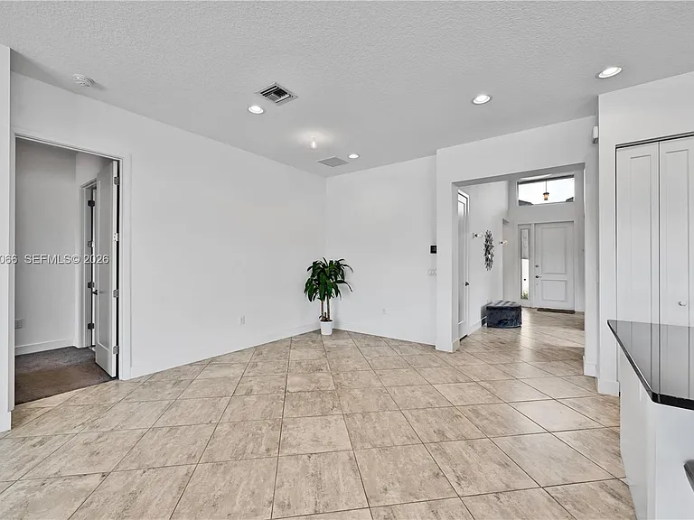 9706 Celtic Sea Ln — Photo 2